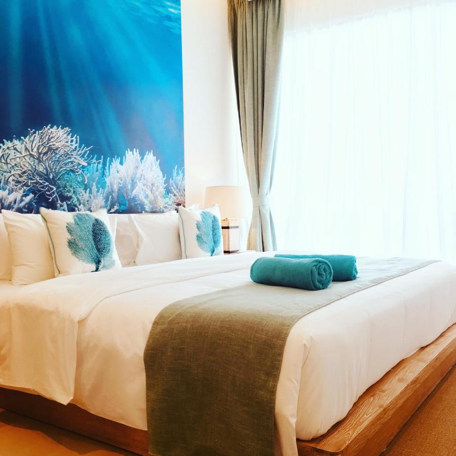 Aqua Boutique *